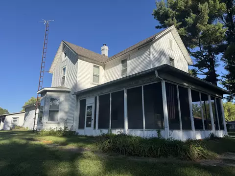 Exterior - 4831 Temple St, Springfield, OH 45502 photo 1 of 13