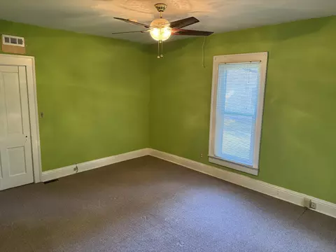 Bedroom - 4831 Temple St, Springfield, OH 45502 photo 1 of 4