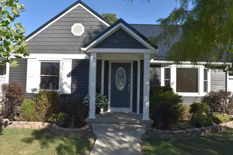 Exterior - 524 N Buckeye St, Celina, OH 45822 photo 8 of 9