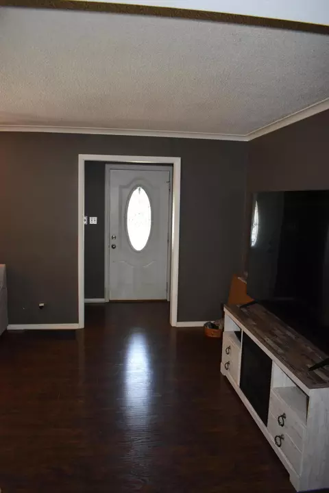 Entry Way - 524 N Buckeye St, Celina, OH 45822 photo 1 of 6
