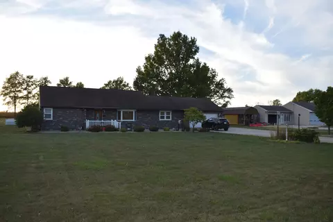 7449 Celina Mendon Rd, Celina, OH 45822