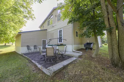Exterior - 341 S Main St, De Graff, OH 43318 photo 10 of 15