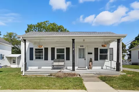 608 W Benton St, Wapakoneta, OH 45895