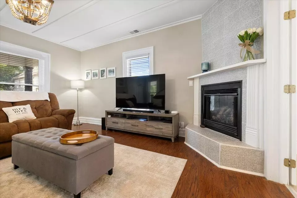 Living - 508 Park Ave, Piqua, OH 45356 photo 1 of 2