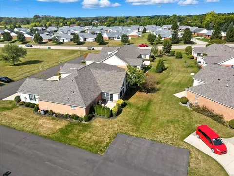 View/Area - 3500 Oakmont Ct, Springfield, OH 45502 photo 7 of 10