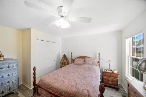 Bedroom - 3500 Oakmont Ct, Springfield, OH 45502 photo 2 of 5