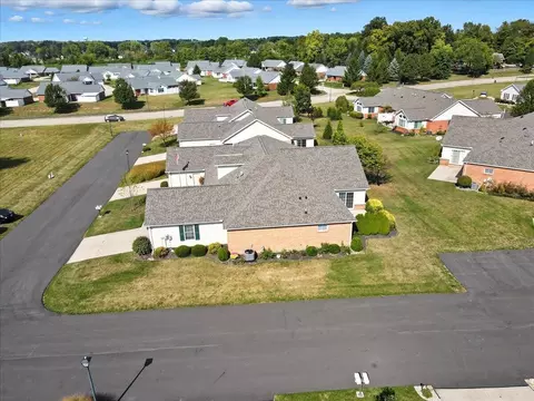 View/Area - 3500 Oakmont Ct, Springfield, OH 45502 photo 6 of 10