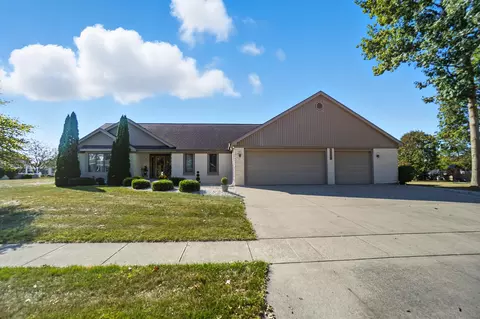 1112 Larkspur Ln, Celina, OH 45822