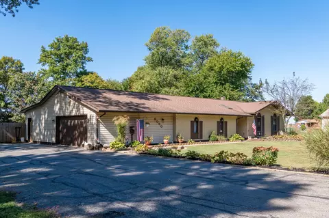 6060 Detrick Rd, Tipp City, OH 45371