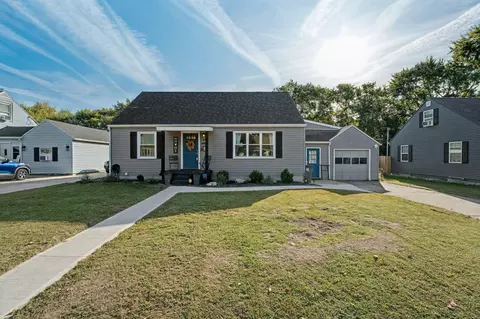 349 Armand Dr, Troy, OH 45373