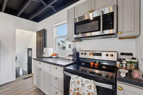 Kitchen - 1726 Highland Ave, Springfield, OH 45503 photo 15 of 16