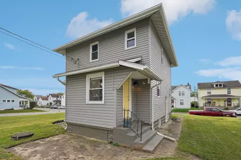 Exterior - 1726 Highland Ave, Springfield, OH 45503 photo 10 of 11