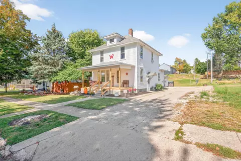 221 E Patterson Ave, Bellefontaine, OH 43311