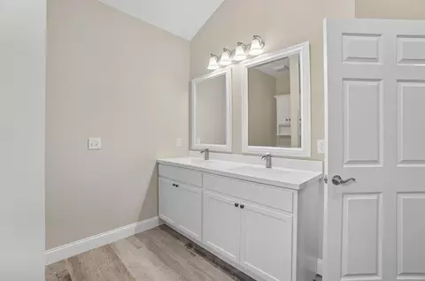 Bath - 2895 Riverwalk Blvd, Lima, OH 45806 photo 1 of 5