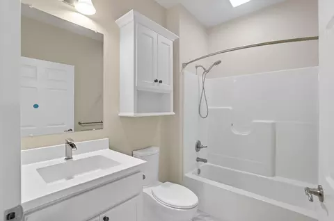 Bath - 2895 Riverwalk Blvd, Lima, OH 45806 photo 5 of 5