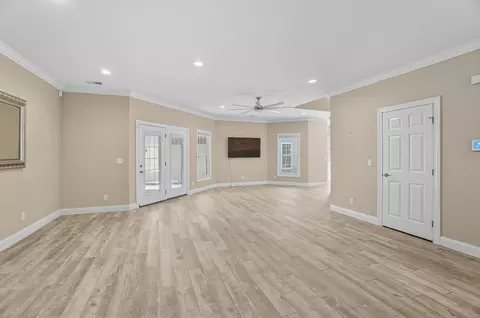 Living - 2895 Riverwalk Blvd, Lima, OH 45806 photo 4 of 6
