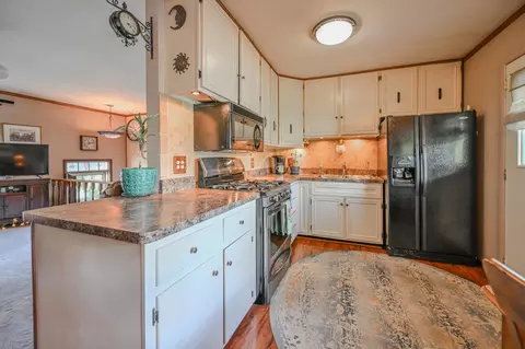 Kitchen - 2907 Mystic Ln, Springfield, OH 45503 photo 1 of 4