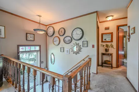 Entry Way - 2907 Mystic Ln, Springfield, OH 45503 photo 2 of 4