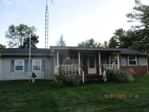 7540 E Agenbroad Rd, New Carlisle, OH 45344