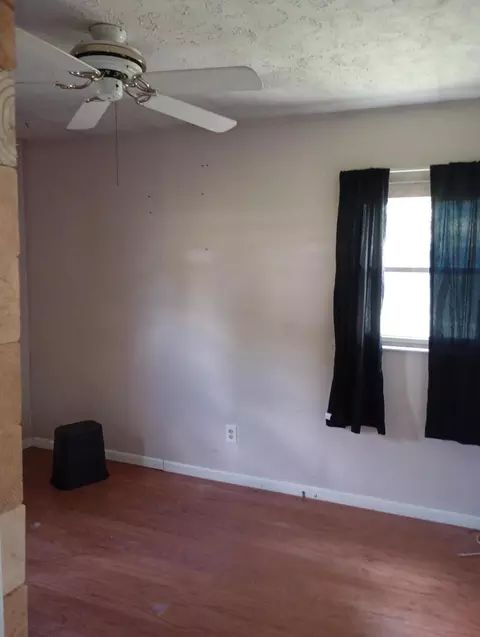 Bedroom - 3316 Sudbury St, Springfield, OH 45503 photo 2 of 3