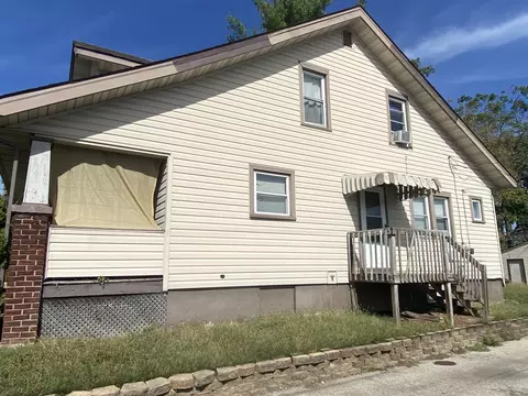 Exterior - 112 N Burnett Rd, Springfield, OH 45503 photo 5 of 5