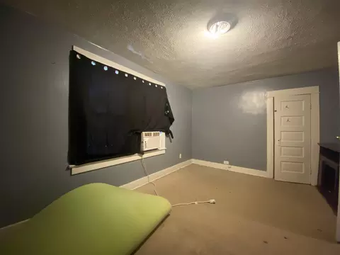 Bedroom - 112 N Burnett Rd, Springfield, OH 45503 photo 7 of 9