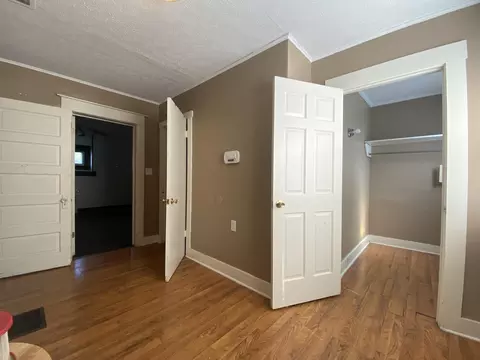 Bedroom - 112 N Burnett Rd, Springfield, OH 45503 photo 3 of 9