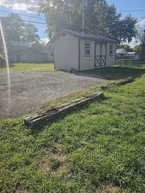 Exterior - 407 Smith Ave, Kenton, OH 43326 photo 4 of 4