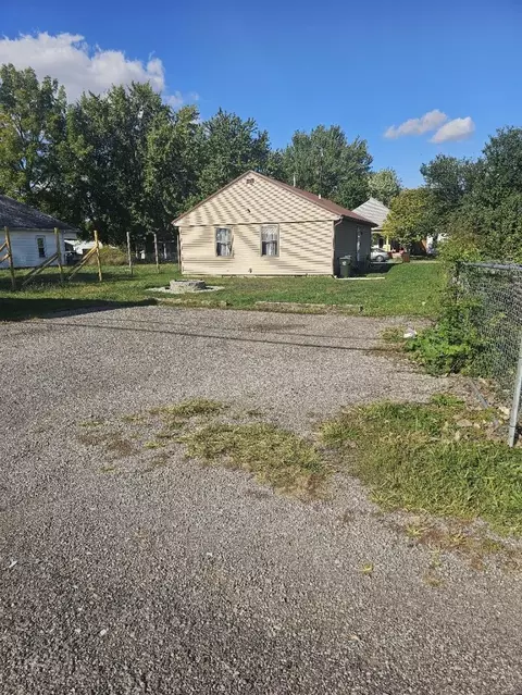 Exterior - 407 Smith Ave, Kenton, OH 43326 photo 3 of 4
