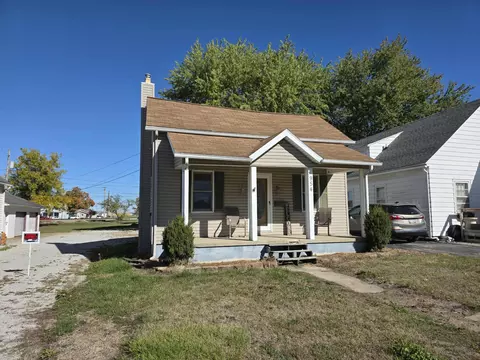 954 E Spring St, Saint Marys, OH 45885