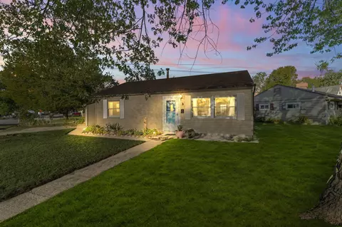 5 Marchmont Dr, Fairborn, OH 45324