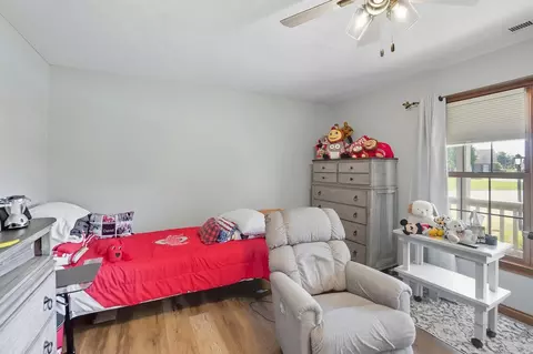 Bedroom - 1888 Birchwood Ct, Springfield, OH 45502 photo 3 of 5