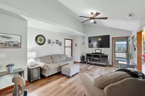 Living - 1888 Birchwood Ct, Springfield, OH 45502 photo 1 of 1