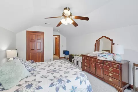 Bedroom - 1888 Birchwood Ct, Springfield, OH 45502 photo 4 of 5