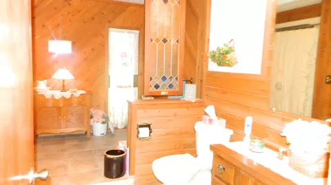 Bath - 258 Forest Dr, Springfield, OH 45505 photo 4 of 5