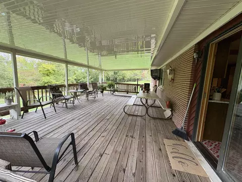 Exterior - 258 Forest Dr, Springfield, OH 45505 photo 3 of 14