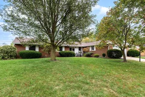 6624 Stranwood Dr, Englewood, OH 45322