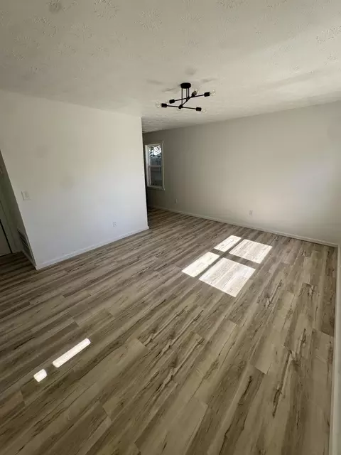 1010 Heard Ave, Springfield, OH 45506 photo 12