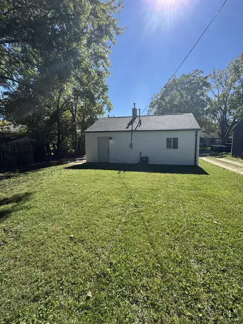 1010 Heard Ave, Springfield, OH 45506 photo 10