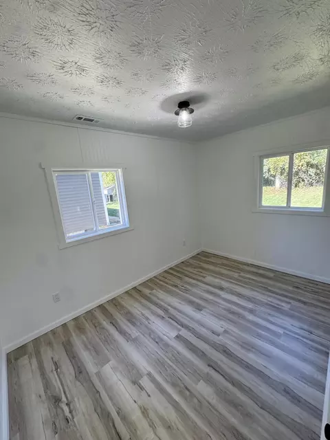 1010 Heard Ave, Springfield, OH 45506 photo 29