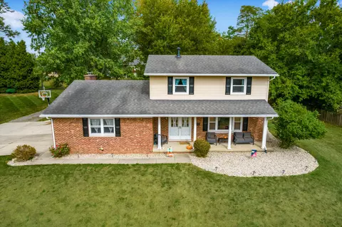 1305 Dakota Rd, Bellefontaine, OH 43311