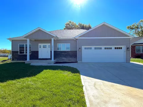 6856 Creekview Ct, Huntsville, OH 43324