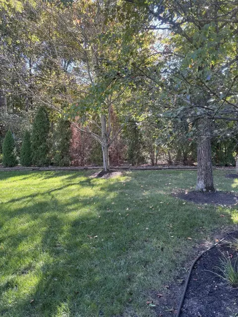 Exterior - 880 Brendle Trce, Springfield, OH 45503 photo 6 of 7
