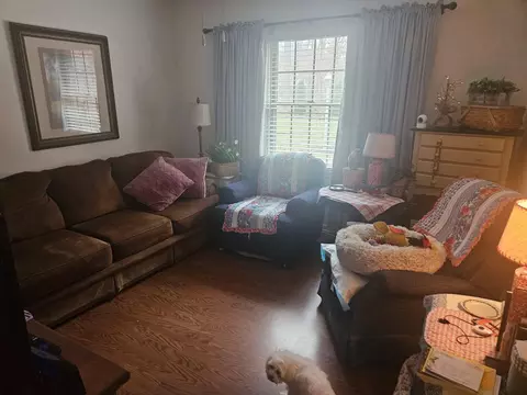 Living - 880 Brendle Trce, Springfield, OH 45503 photo 1 of 1