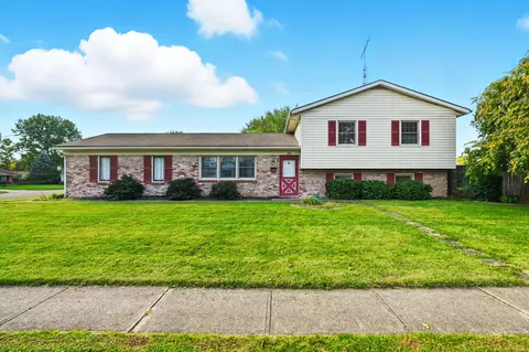 201 N Henry St, New Carlisle, OH 45344