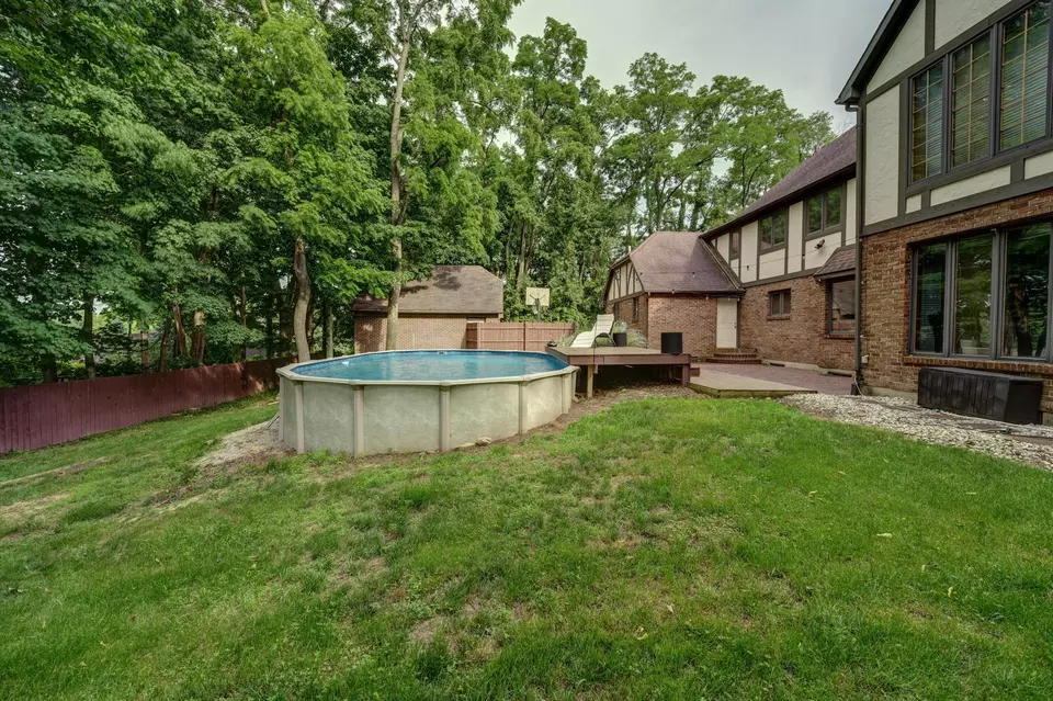 Exterior - 7116 Dominican Dr, Dayton, OH 45415 photo 11 of 13