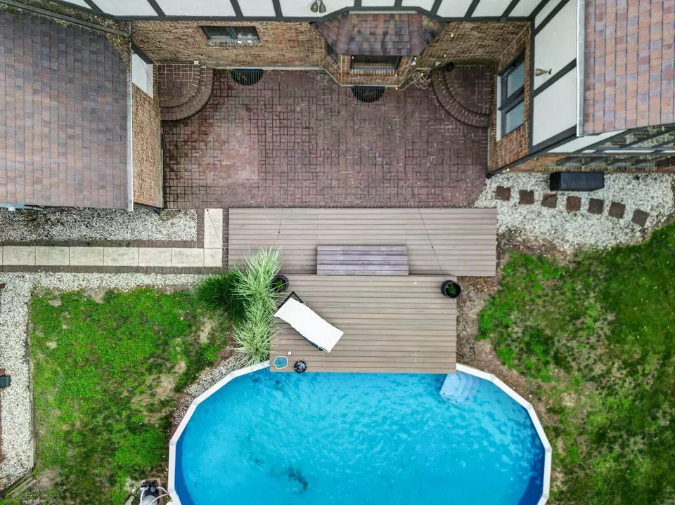 Exterior - 7116 Dominican Dr, Dayton, OH 45415 photo 5 of 13