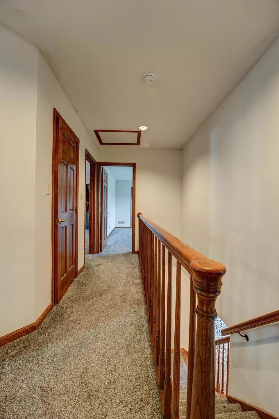 Entry Way - 7116 Dominican Dr, Dayton, OH 45415 photo 6 of 9