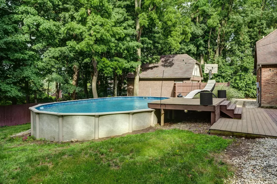 Exterior - 7116 Dominican Dr, Dayton, OH 45415 photo 9 of 13