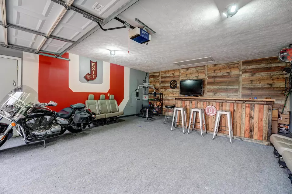 Exterior - 7116 Dominican Dr, Dayton, OH 45415 photo 13 of 13